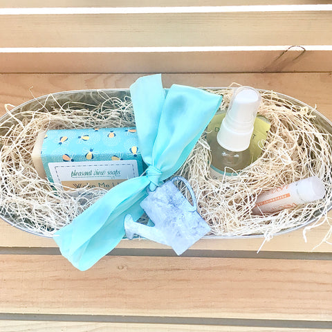 Gift Baskets & Crates